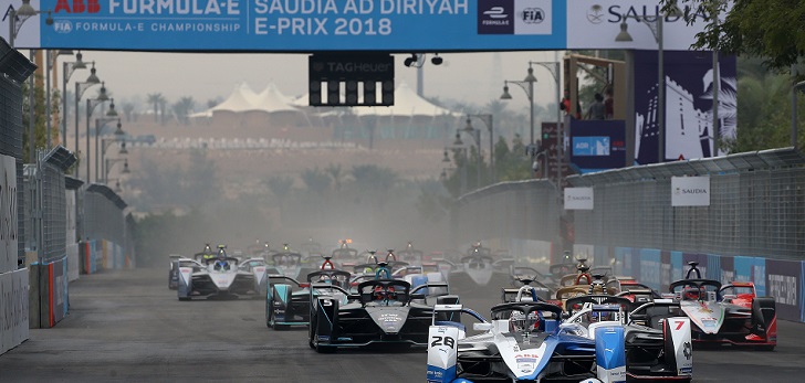 La aerolínea volverá a dar nombre a la segunda edición de la carrera que se disputará en este país en 2019, que pasará a denominarse Saudia Diriya E-Prix. 